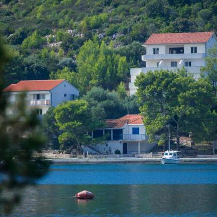 Apartments Bruna Lastovo Exteriör bild